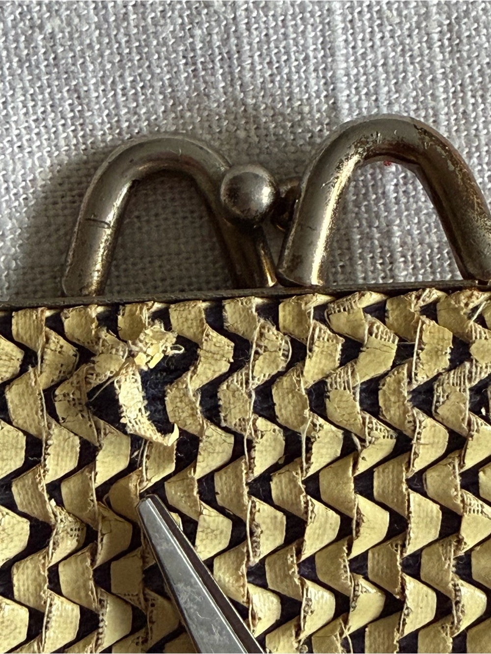 Vtg Top Handle Bag Womens Small Striped Chain Strap Kiss Lock Festival Boho - Picture 3 of 8
